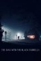 Nonton film The Man with the Black Umbrella (2025)